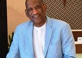 د جلال حامد يكتب: عبور من الشرق إلى الغرب