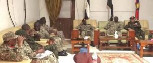 وزير الدفاع يتفقد منطقة أمدرمان العسكرية