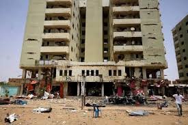 تحرير قائد رفيع من معتقلات الميلشيا 12 تحرير قائد رفيع من معتقلات الميلشيا