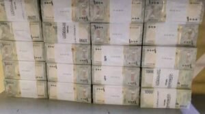 باخرتان تحملان مبالغ مالية تصلان بورتسودان