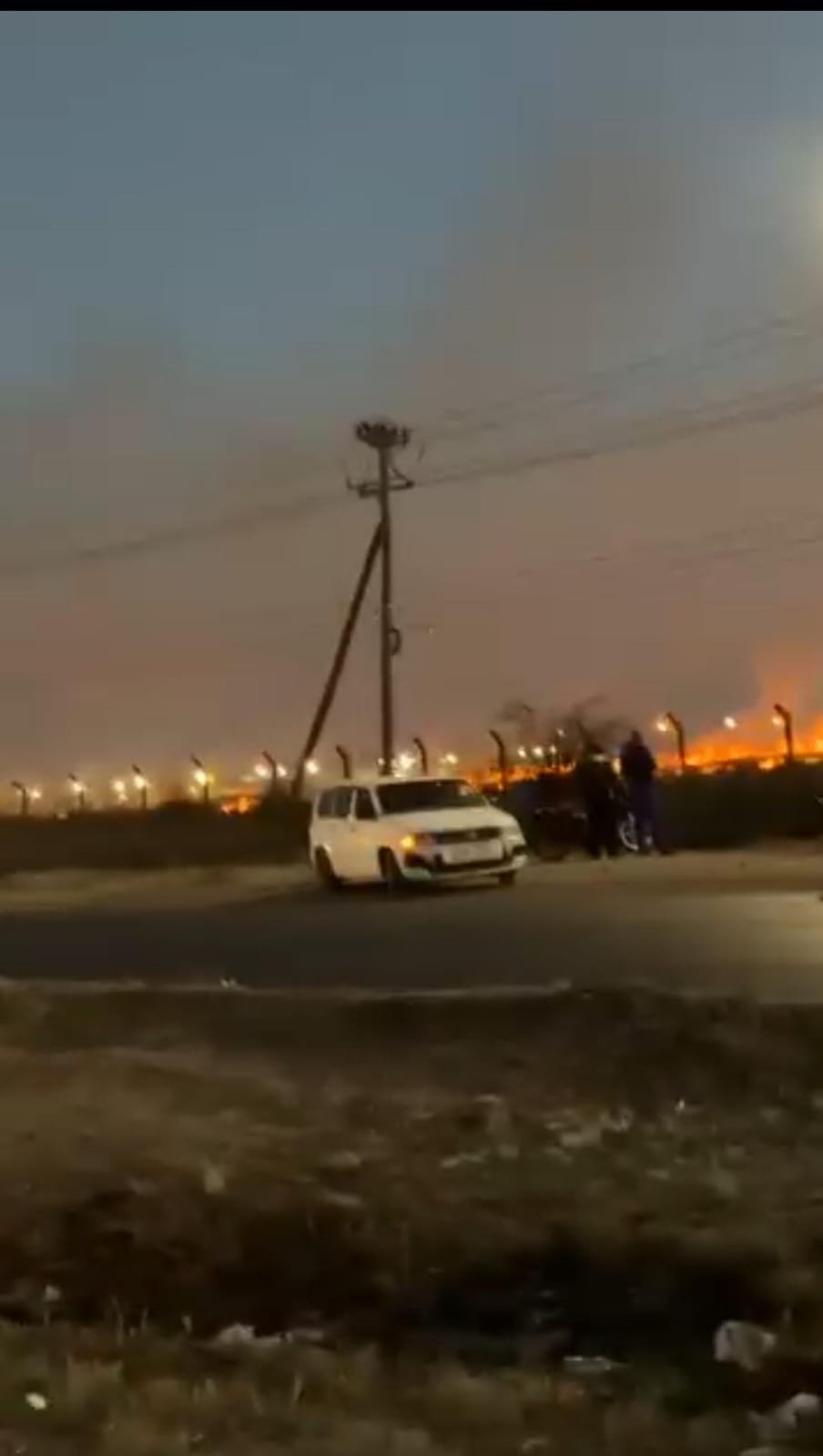 حريق يندلع بمطار كينيا الدولي 11 IMG 20250222 WA0084