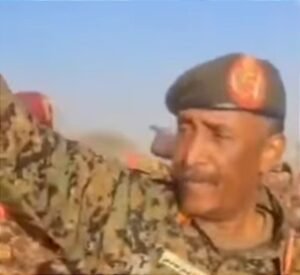 البرهان في الأبيض وسط حشد عفوي ضخم