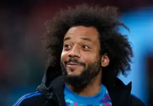 اعتزال لاعب شهير 13 اعتزال لاعب شهير