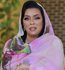 ميادة قمر الدين تغني لـ الجيش