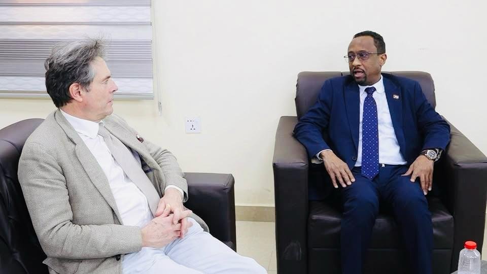 fe77dad9 b3b1 485a 8a34 15c02861dac0