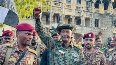 عاجل .. البرهان في القصر الجمهوري وتوقع بإلقاء خطاب 18 0876fd27 b50a 47f6 9350 4410d6a10413