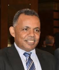 أسامة عبد الماجد يكتب: كامل و(نيويورك)!