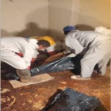 العثور على رفات مصرفي وأسرته في بئر بشمبات