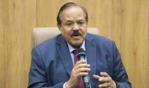 تفاصيل مؤتمر وزير الخارجية مع الإعلام البريطاني ويجيب على الاسئلة الساخنة