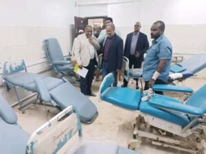 وزير الصحة يتعهد بتوفير الإحتياجات الطبية لمستشفيات الجزيرة