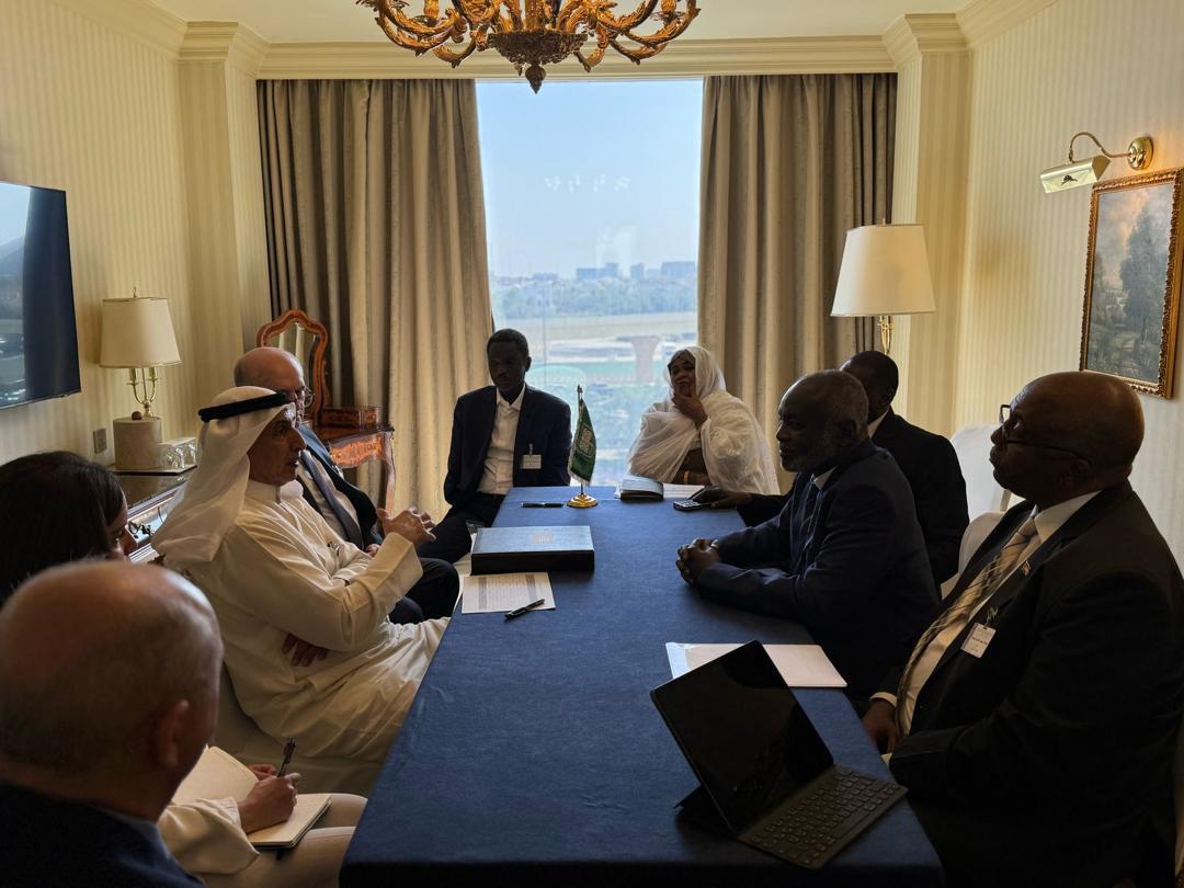 تعثر إلتزامات السودان على طاولة جبريل ومدير الصندوق العربي متابعات 11 IMG 20250409 WA0021