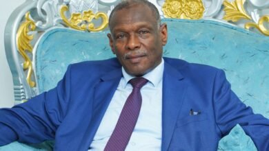 وزير الخارجية يصل بورتسودان 16 IMG 20250527 WA0066