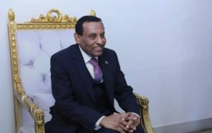 أول اجتماع بين مجلس السيادة ورئيس الوزراء.. ماذا قال 