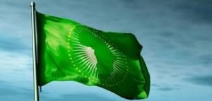 هل يعيد الإتحاد الأفريقي السودان لعضويته.. ماذا قال رئيس المفوضية عن ذلك