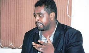 صحفي شهير يؤدي القسم للإنضمام للعدل والمساواة 12 صحفي شهير يؤدي القسم للإنضمام للعدل والمساواة