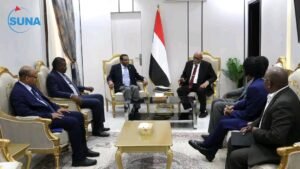 رئيس الوزراء يشدد على الدور الرقابي لديوان المراجع العام