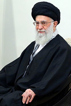 خامنئي إسرائيل كتبت مصيرا مريرا لنفسها بهذا الهجوم 11 250px Close Up Photograph of Ali Khamenei cropped