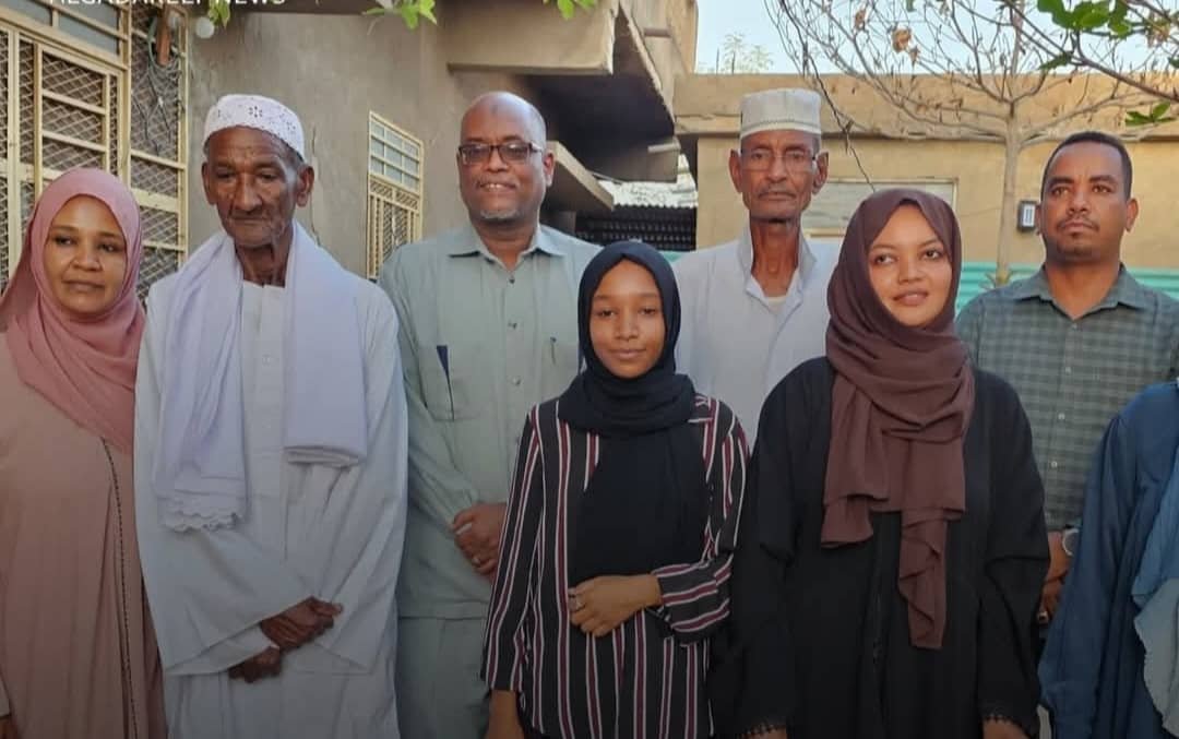 المخابرات تحتفي بأولى الشهادة السودانية 11 IMG 20250611 WA0026 1
