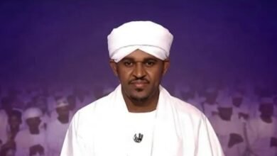 مذيع سوداني يظهر بالجلباب والعمة في قناة شهيرة 15 Screenshot 20250607 111052 Chrome