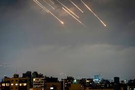 ردة فعل طهران.. إيران تمطر إسرائيل بعشرات الصواريخ الباليستية 13 ردة فعل طهران.. إيران تمطر إسرائيل بعشرات الصواريخ الباليستية