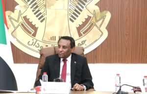 رئيس الوزراء يطالب القوى السياسية تبني مشروع مهم