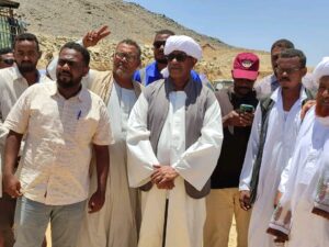 والي البحر الأحمر يقف على تنفيذ مشروع اقتصادي مهم 12 والي البحر الأحمر يقف على تنفيذ مشروع اقتصادي مهم