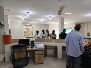 إعادة افتتاح مصرف تجاري بالخرطوم 