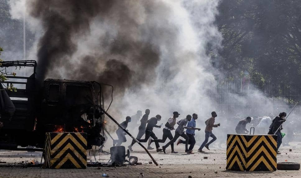 كينيا تشهد احتجاجات عنيفة ومقتل 11 شخصا 2 IMG 20250626 WA00221