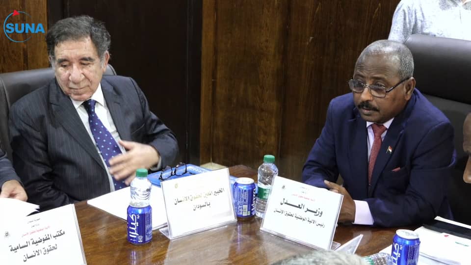 وزير العدل يطالب خبير حقوق الإنسان إنصاف قضية السودان 11 IMG 20250728 WA0013