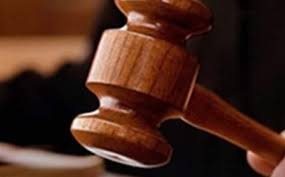 الإعدام لشرطي لتعاونه مع الميلشيا