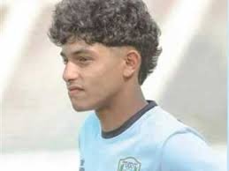 مصرع لاعب كرة تحت عجلات القطار