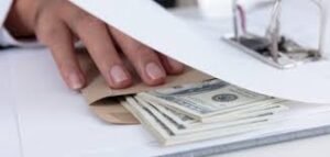 فساد إداري يشكل قضية رأي عام بمؤسسة حكومية.. التفاصيل الكاملة!