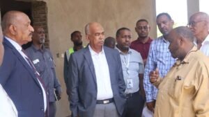 وزير الطاقة يبشر بافتتاح منشأة نفطية قريبا 13 وزير الطاقة يبشر بافتتاح منشأة نفطية قريبا