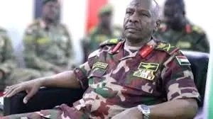 اللبيب يزور معسكر كرري.. ماذا هناك؟ 12 اللبيب يزور معسكر كرري.. ماذا هناك؟