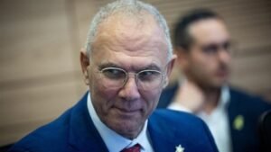 تفاصيل مثيرة عن قصة السفير الإسرائيلي بالإمارات..ماذا فعل!! 12 تفاصيل مثيرة عن قصة السفير الإسرائيلي بالإمارات..ماذا فعل!!