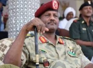 الأمة حزب (يتمزق).. والأمير يدعو حلفاء (المليشيا) إلى غسل أيديهم 