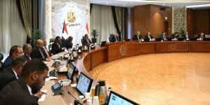 زيارة مثمرة للقاهرة.. كامل إدريس يعود بحزمة برامج إستراتيجية لإعمار السودان 