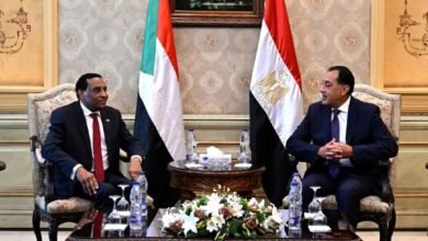 عاجل.. رئيس مجلس الوزراء الانتقالي للقاهرة