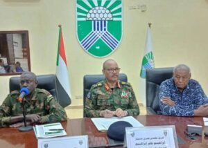 وزير الدفاع يتحدث عن فرض هيبة الدولة وضبط الوجود الأجنبي 
