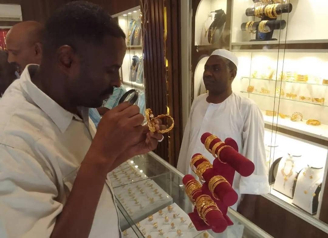 شيخ الصاغة: وارد الذهب الخام إلى شركة مصفاة السودان (20) طناً شهرياً 11 IMG 20250819 WA00191