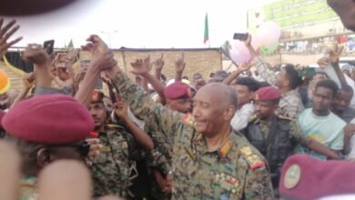 بالصور | البرهان في ساحة المولد النبوي الشريف 15 IMG 20250828 WA0013