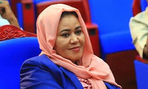 اختيار إعلامية رئيسا لهذا النادي