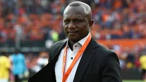 شيك على بياض لمدرب منتخب السودان.. إليك التفاصيل