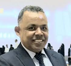 أسامة عبد الماجد يكتب: البرهان أم كامل؟ 13 أسامة عبد الماجد يكتب: البرهان أم كامل؟