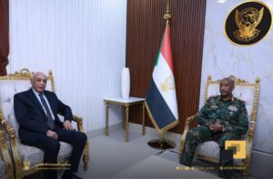 رئيس المحكمة الدستورية يؤدي القسم ويحدد اختصاصات المحكمة 12 رئيس المحكمة الدستورية يؤدي القسم ويحدد إختصاصات المحكمة