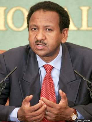 مصطفى عثمان يحذر من خطر تفكك السودان 11 IMG 20250907 WA0023