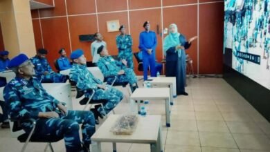 الشرطة تعزز غرفة السيطرة والتحكم بالخرطوم 15 IMG 20250907 WA0024