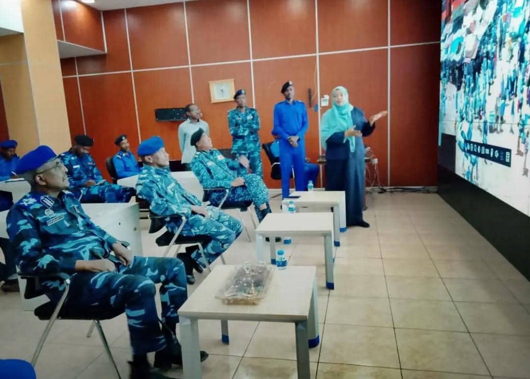 الشرطة تعزز غرفة السيطرة والتحكم بالخرطوم 11 IMG 20250907 WA0024