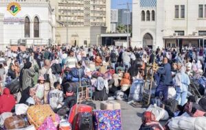 رؤساء تحرير الصحف السودانية يستقبلون قطار منظومة الصناعات الدفاعية بمحطة السد العالي ويودّعون العائدين إلى الوطن 13 رؤساء تحرير الصحف السودانية يستقبلون قطار منظومة الصناعات الدفاعية بمحطة السد العالي ويودّعون العائدين إلى الوطن
