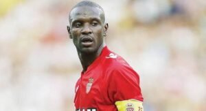 لاعب شهير ينفي شائعة وفاته 13 لاعب شهير ينفي شائعة وفاته